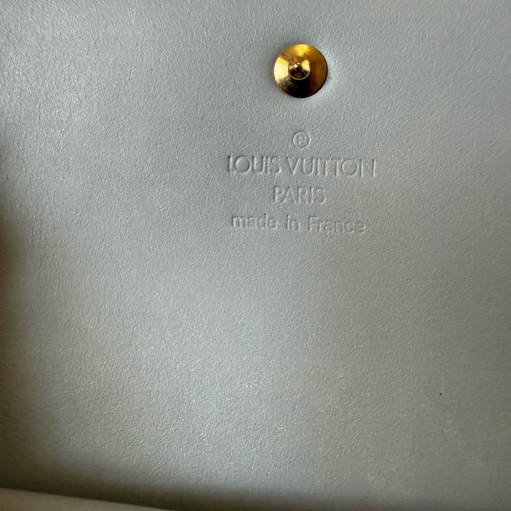💯 Authentic Louis Vuitton Monogram Long Wallet in Green Vernis! - Picture 9 of 10
